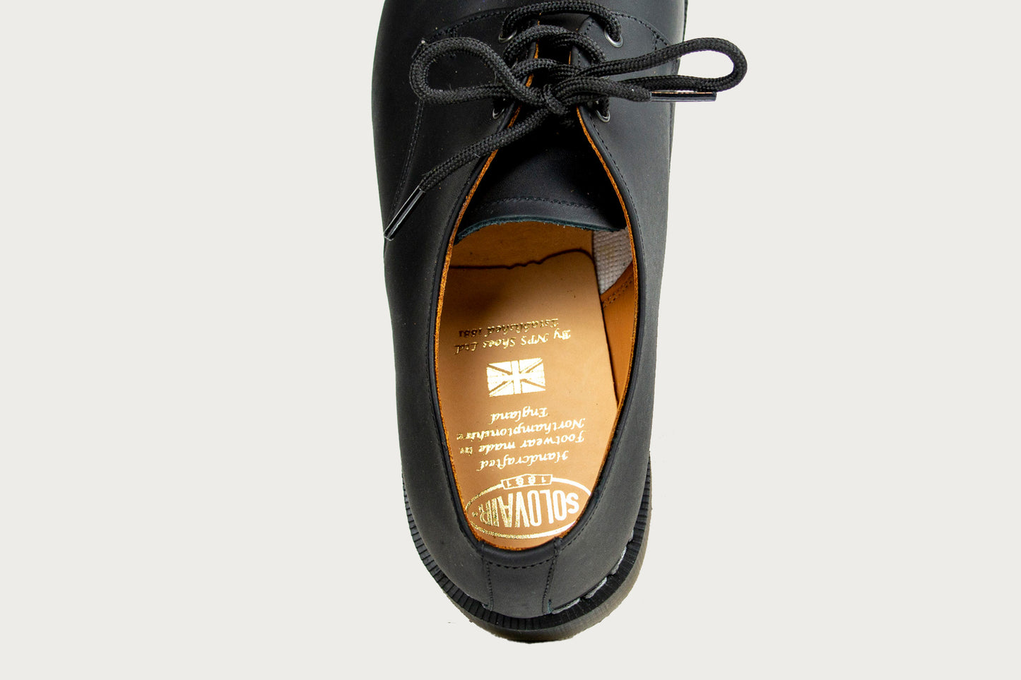 Solovair Gibson 3-Eye Shoe in Black Greasy